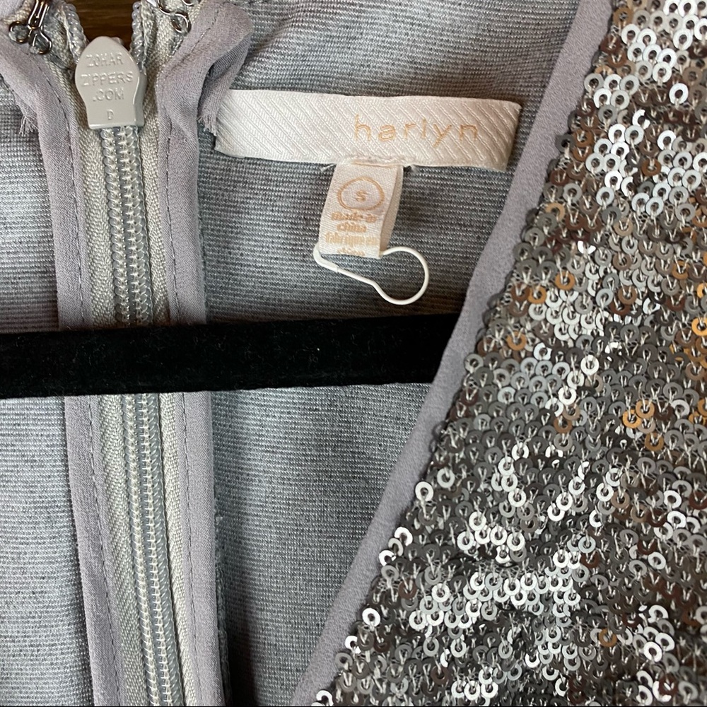 Harlyn Plunge Sequin Halter Dress NWOT - Picture 10 of 12